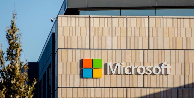 IA : Microsoft investit 80 milliards de dollars dans ses data centers