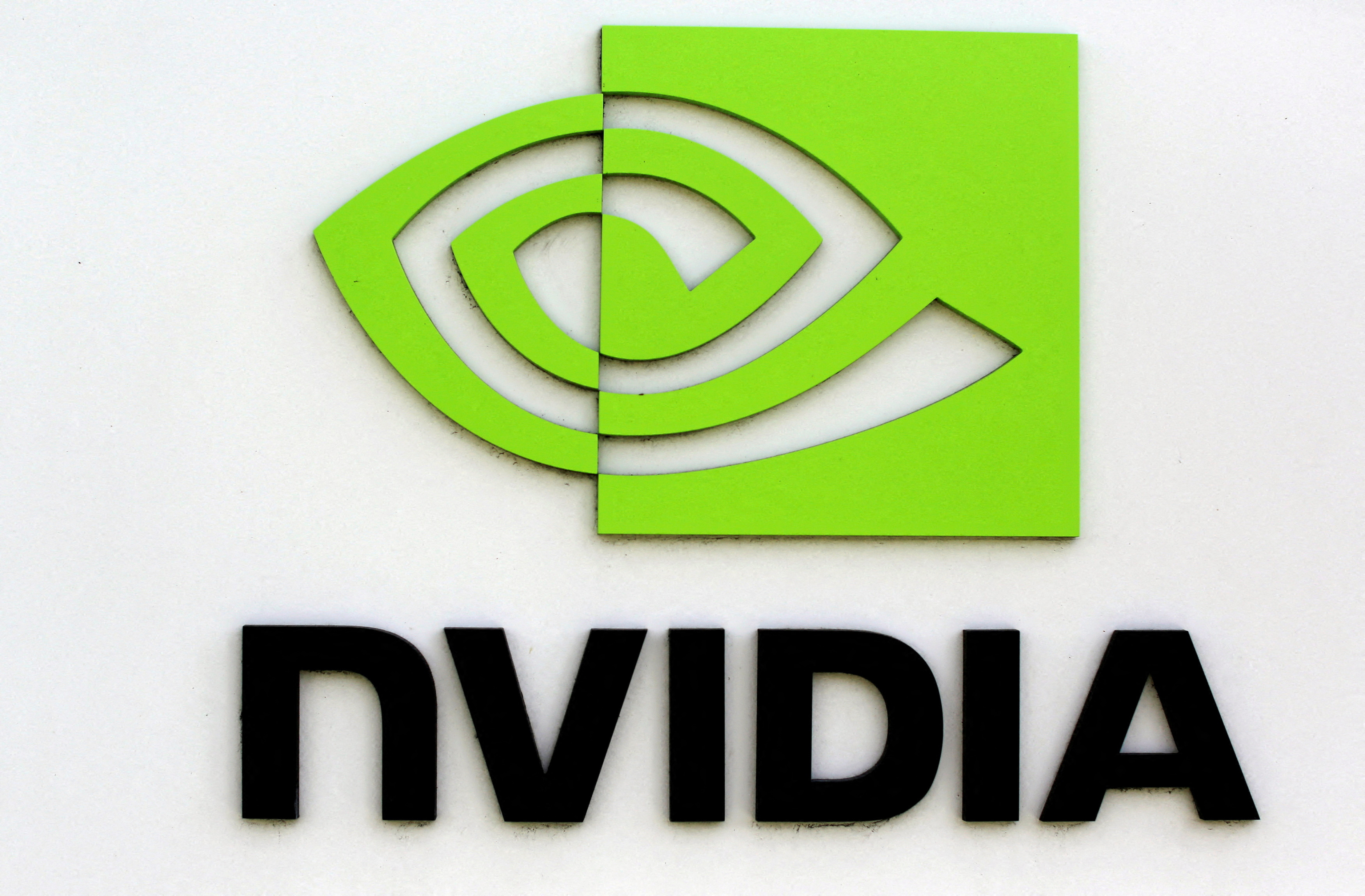 Nvidia surpasse les attentes, mais les investisseurs restent prudents