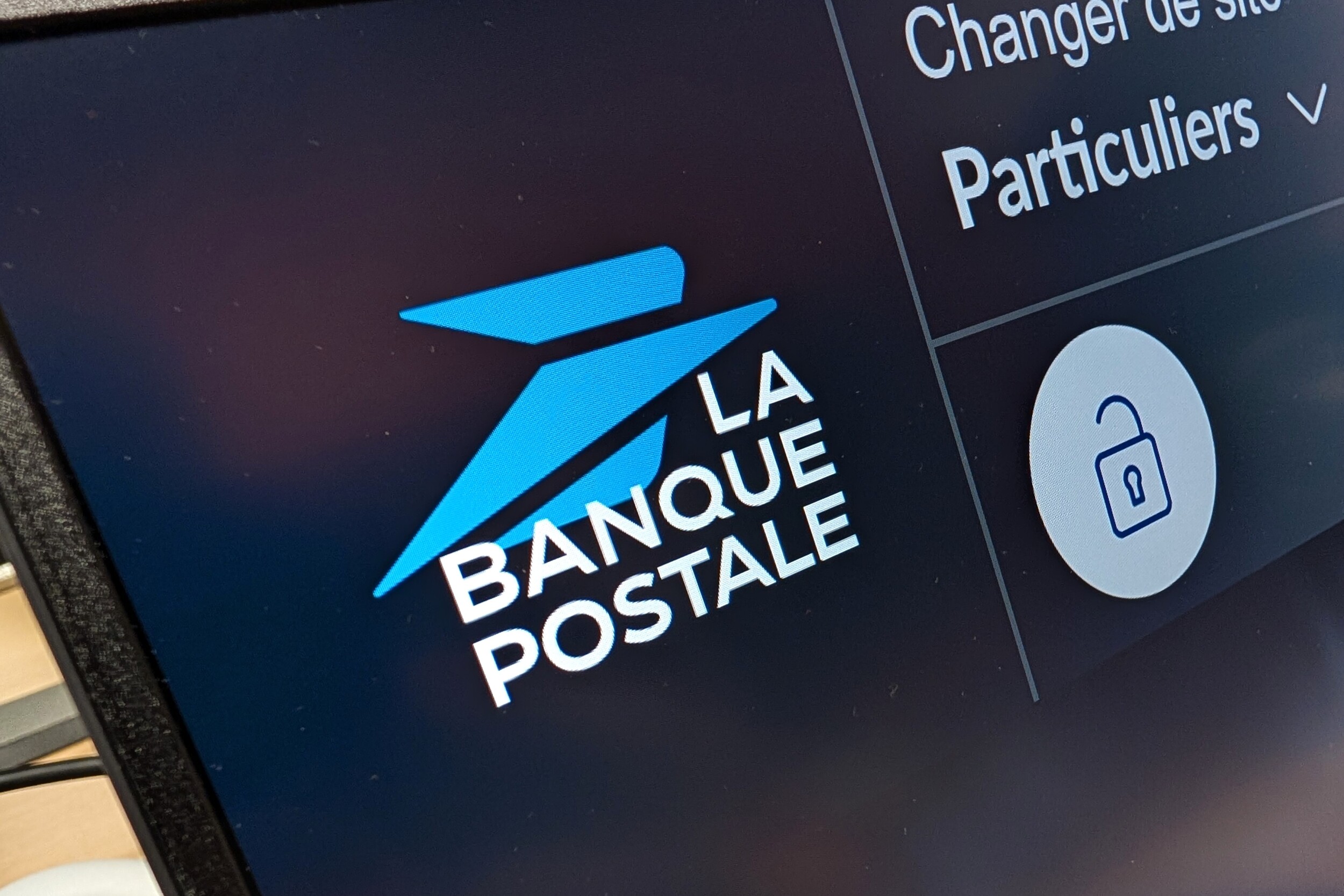 La banque postale déploie Apple Pay sur le réseau CB pour soutenir le « Pay in France »